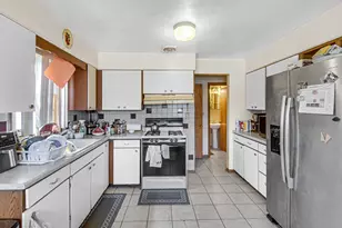 15452 Woodlawn E Ave, South Holland, IL 60473 - Photo 5