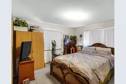 15452 Woodlawn East Avenue, South Holland, IL 60473 - Photo 9