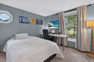 1521 Surrey Rd, Batavia, IL 60510 - Photo 9