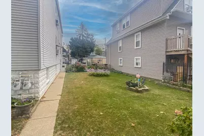 3819 N Kimball Avenue, Chicago, IL 60618 - Photo 3
