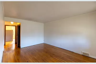 2433 S Keystone Avenue, North Riverside, IL 60546 - Photo 5