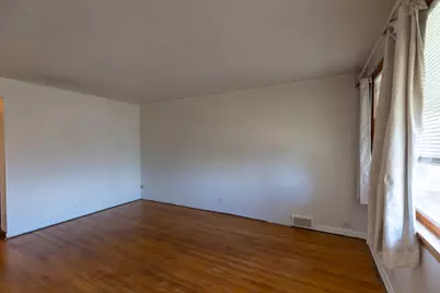2433 S Keystone Avenue, North Riverside, IL 60546 - Photo 7