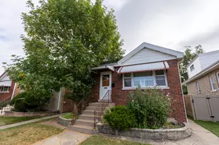 2433 S Keystone Ave, North Riverside, IL 60546 - Photo 1
