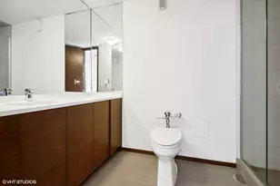 900 N Lake Shore Dr, Chicago, IL 60611 - Photo 9