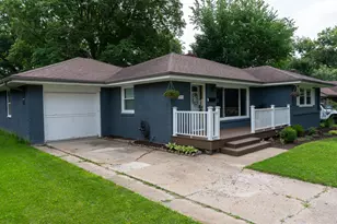 731 Roland Ave, Rockford, IL 61107 - Photo 1