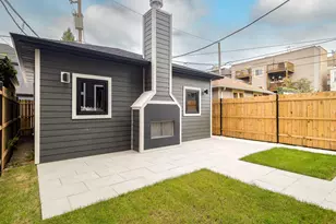 1716 W Berwyn Ave, Chicago, IL 60640 - Photo 13