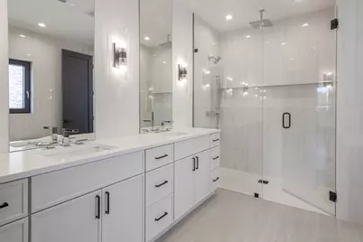1716 W Berwyn Avenue, Chicago, IL 60640 - Photo 17