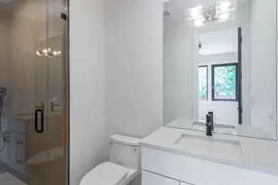 1716 W Berwyn Ave, Chicago, IL 60640 - Photo 25