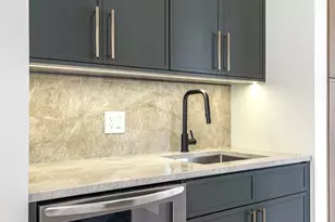 1716 W Berwyn Ave, Chicago, IL 60640 - Photo 7