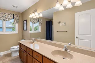 2016 Edgeview Dr, New Lenox, IL 60451 - Photo 19