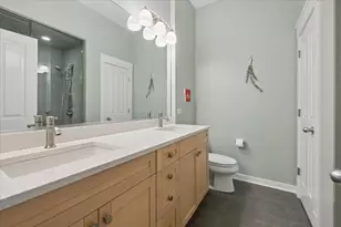 2116 W Cullom Ave, Chicago, IL 60618 - Photo 15