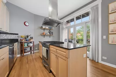 2116 W Cullom Avenue #201, Chicago, IL 60618 - Photo 11