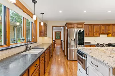 390 Grandview Avenue, Glen Ellyn, IL 60137 - Photo 19