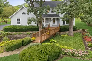 2146 Oak Ct, Naperville, IL 60565 - Photo 3