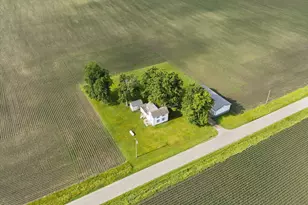 754 N 14th Rd, Streator, IL 61364 - Photo 1