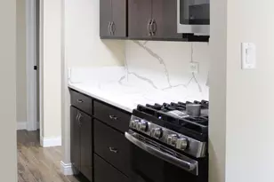 6111 W 64th Pl, Chicago, IL 60638 - Photo 9