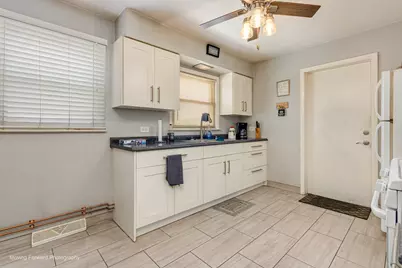 121 S Addison Road, Addison, IL 60101 - Photo 27