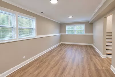 711 Southwind Drive, Carpentersville, IL 60110 - Photo 15