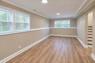 711 Southwind Dr, Carpentersville, IL 60110 - Photo 15