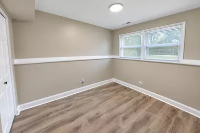 711 Southwind Drive, Carpentersville, IL 60110 - Photo 21