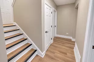 711 Southwind Dr, Carpentersville, IL 60110 - Photo 13