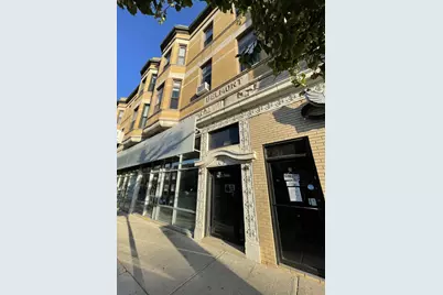 906 W Belmont Avenue, Chicago, IL 60657 - Photo 1