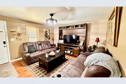 306 N Morrison Street, Centralia, IL 62801 - Photo 5