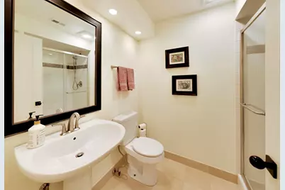 2020 Chestnut Avenue #109, Glenview, IL 60025 - Photo 15