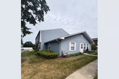 1453 Woodcutter Lane #A, Wheaton, IL 60189 - Photo 3
