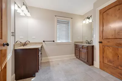 935 N 3rd Avenue, Saint Charles, IL 60174 - Photo 29