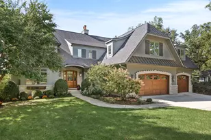 935 N 3rd Ave, Saint Charles, IL 60174 - Photo 1