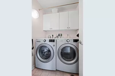 807 Davis Street #2212, Evanston, IL 60201 - Photo 15
