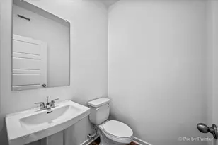 2225 Waters Edge Dr, Schaumburg, IL 60173 - Photo 11
