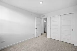 2225 Waters Edge Dr, Schaumburg, IL 60173 - Photo 17