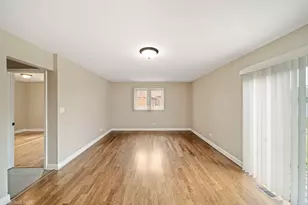18800 Dickens Dr, Mokena, IL 60448 - Photo 11