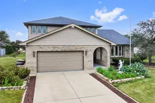 18800 Dickens Dr, Mokena, IL 60448 - Photo 1