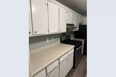 27W029 Oak Street, Hanover Park, IL 60133 - Photo 7