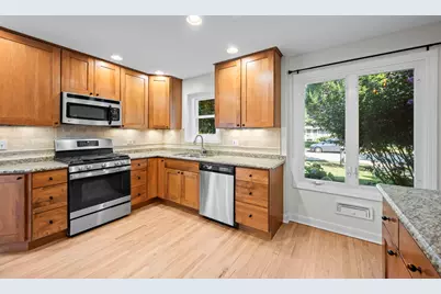 630 S Dryden Place, Arlington Heights, IL 60005 - Photo 5
