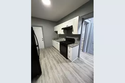 303 Stone Street #2B, Joliet, IL 60435 - Photo 3