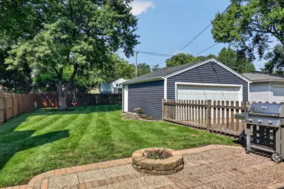 4608 Pershing Avenue, Downers Grove, IL 60515 - Photo 21
