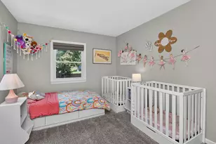 4608 Pershing Ave, Downers Grove, IL 60515 - Photo 17