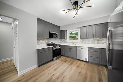 132 N Pinecrest Road, Bolingbrook, IL 60440 - Photo 9