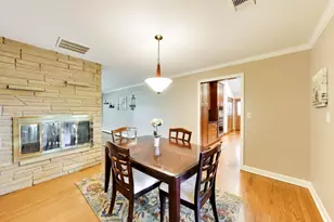 403 S We Go Trail, Mount Prospect, IL 60056 - Photo 7