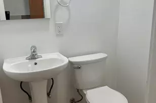 7229 N Campbell Ave, Chicago, IL 60645 - Photo 9