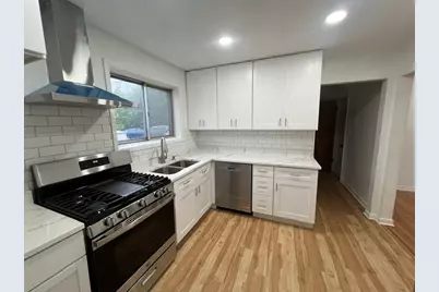 7229 N Campbell Avenue, Chicago, IL 60645 - Photo 7