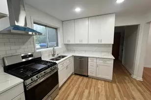 7229 N Campbell Ave, Chicago, IL 60645 - Photo 7