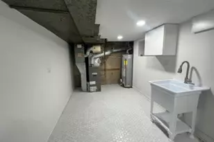 7229 N Campbell Ave, Chicago, IL 60645 - Photo 19