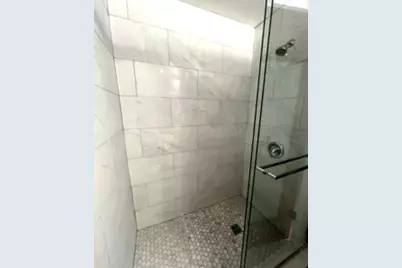 7229 N Campbell Avenue, Chicago, IL 60645 - Photo 11