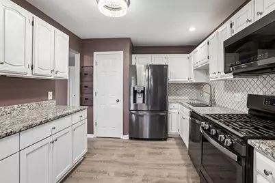 210 Glasgow Lane #Z1, Schaumburg, IL 60194 - Photo 5