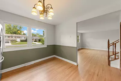 1302 Coolidge Avenue, Wheaton, IL 60189 - Photo 7
